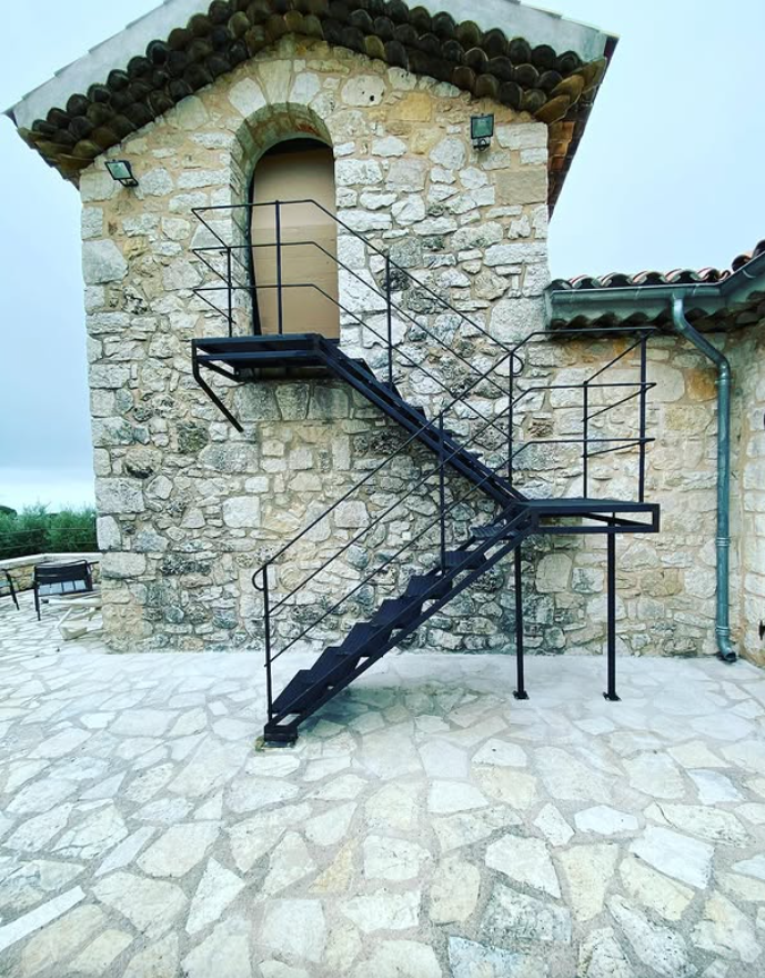 Escaliers métalliques sur mesure design et fonctionnels