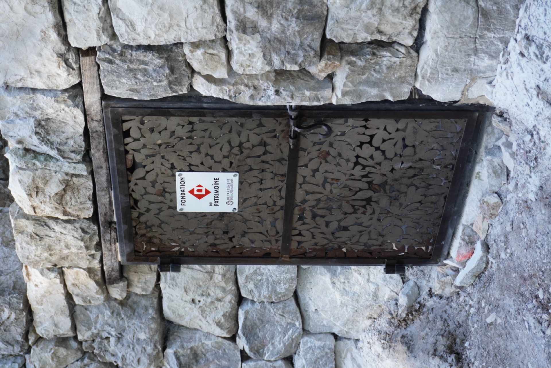 Grille de défense fer forgé
