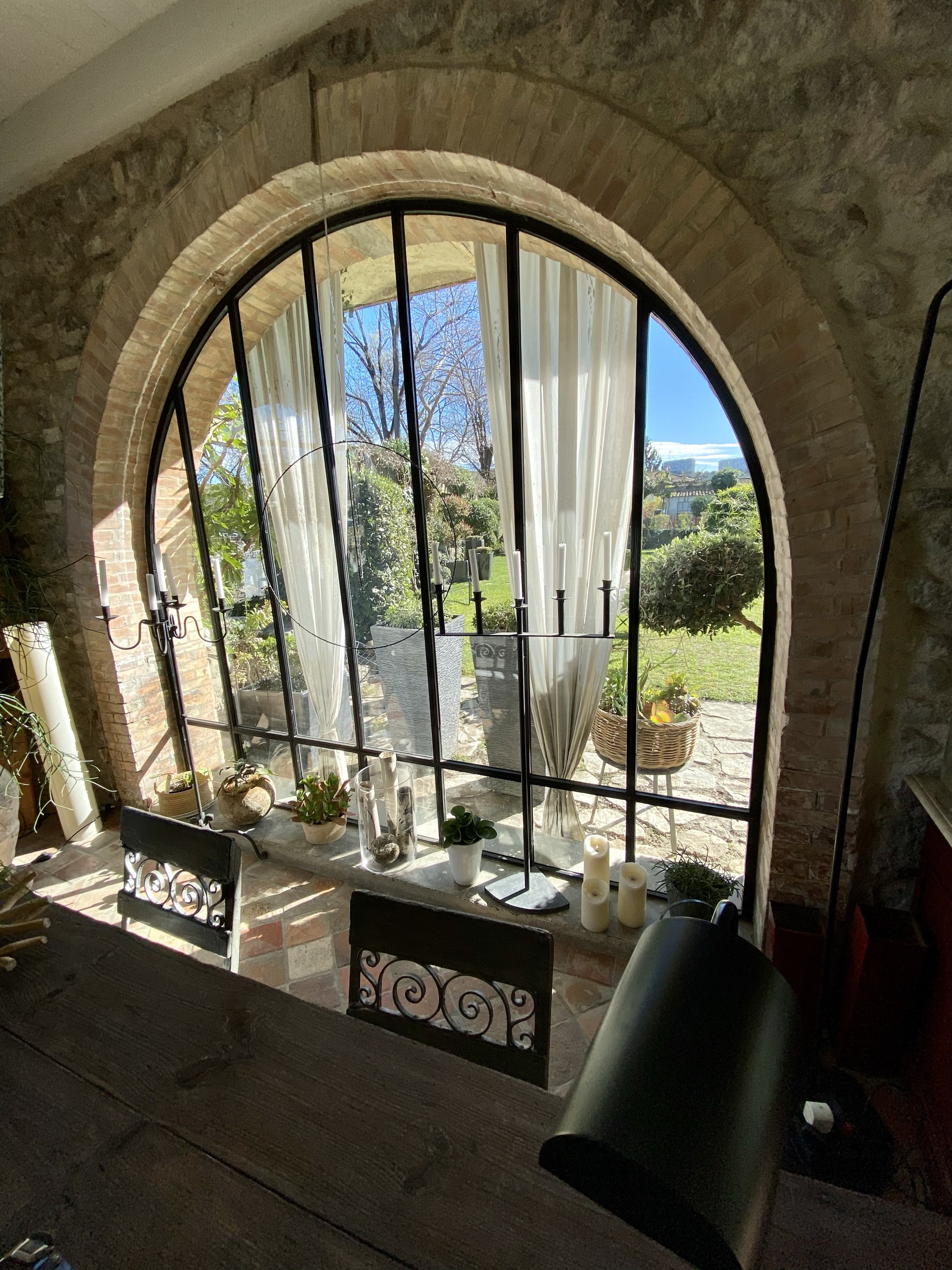 Porte vitrée en fer forgé sur mesure