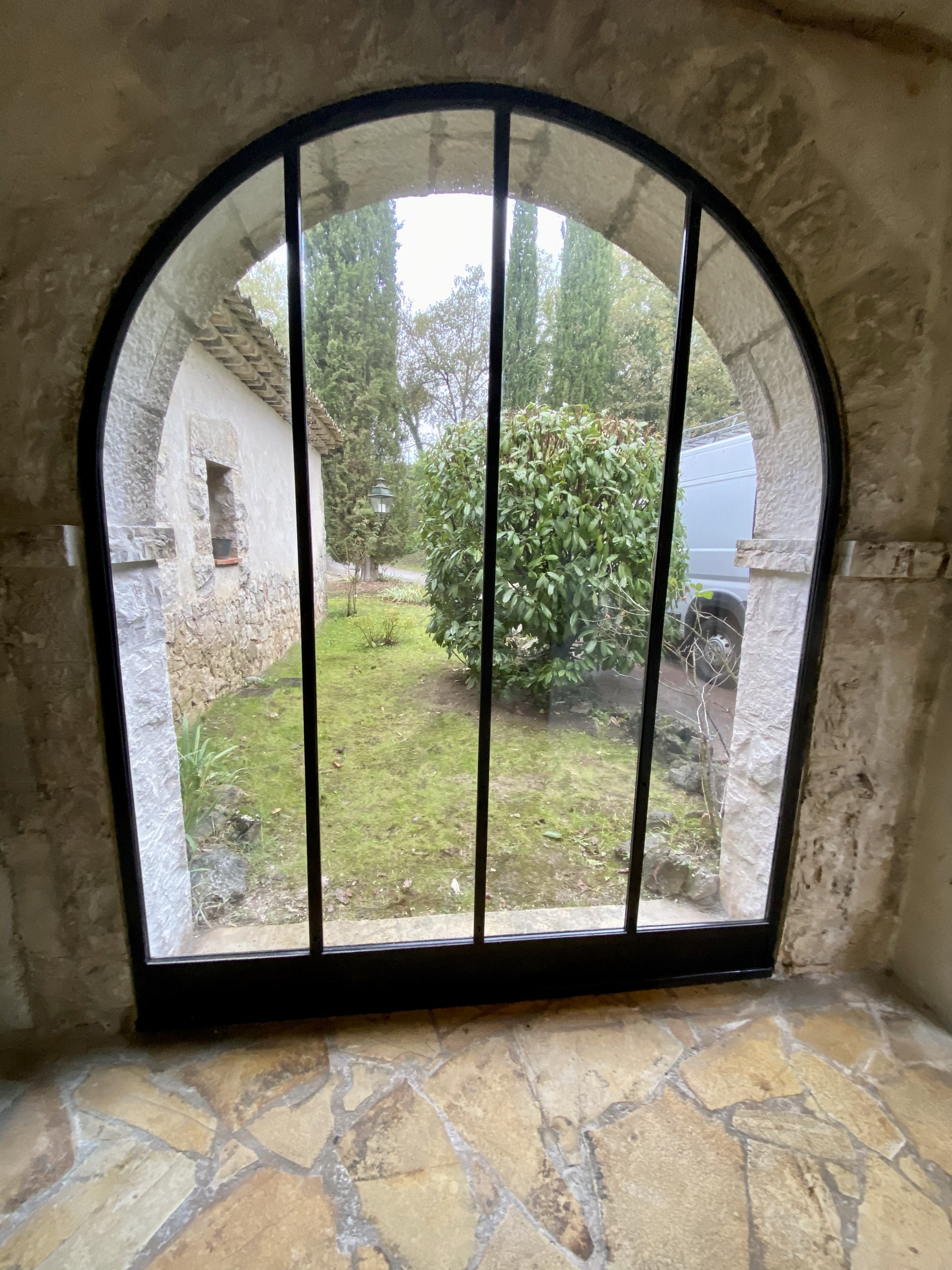 Porte vitrée en fer forgé sur mesure