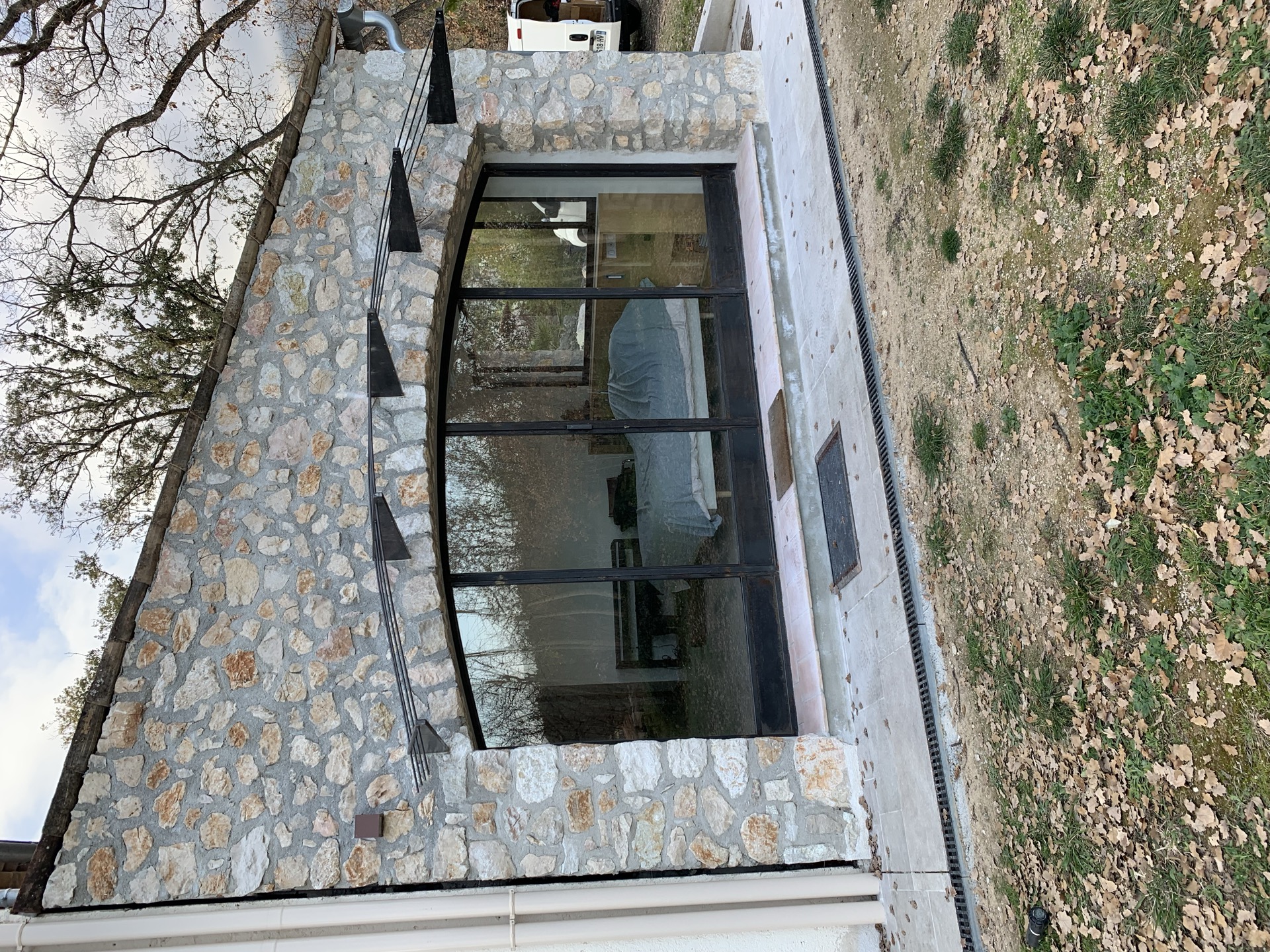 Porte vitrée en fer forgé sur mesure